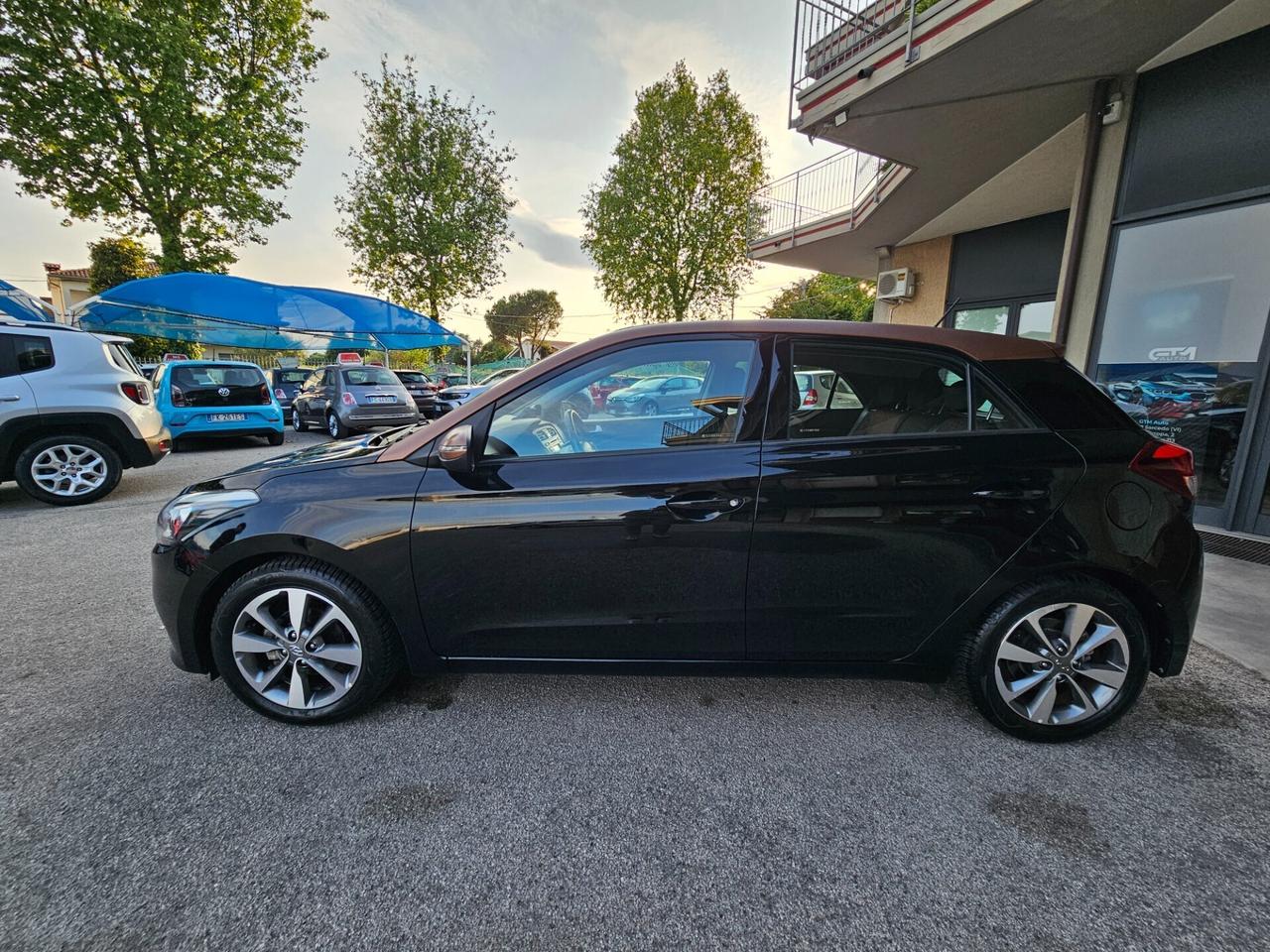 Hyundai i20 1.2 84 CV 5 porte Gpl