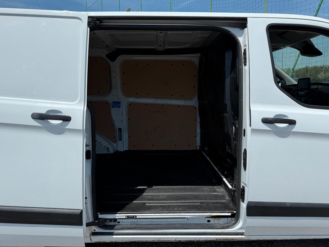 Ford Transit Custom 300 VAN L1 H1 2.0 TDCI 130CV
