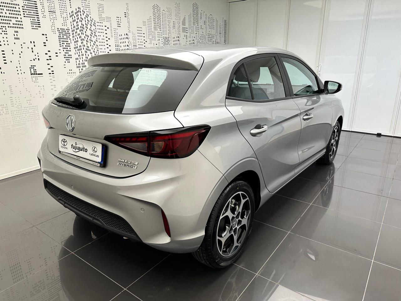 Mg MG3 1.5 hybrid+ Standard auto