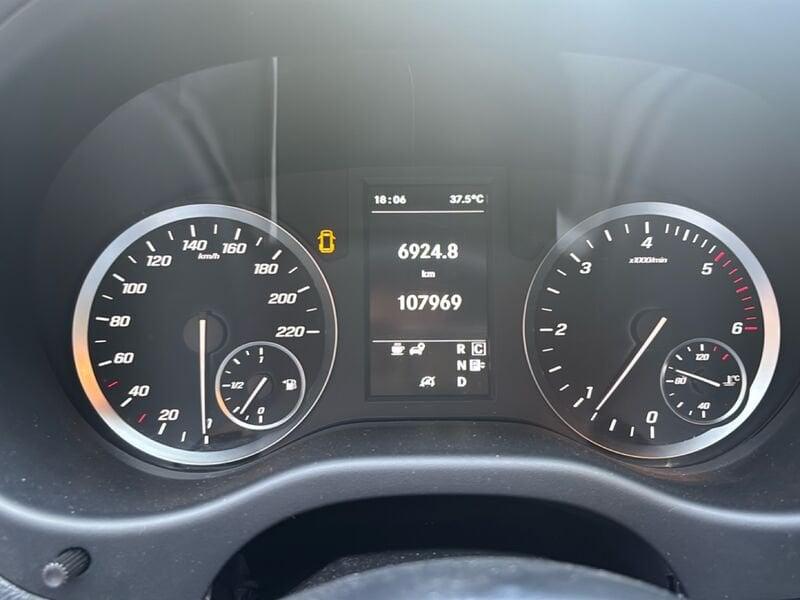 Mercedes-Benz Vito 114 CDI PC Mixto Compact Autocarro N1 con posti