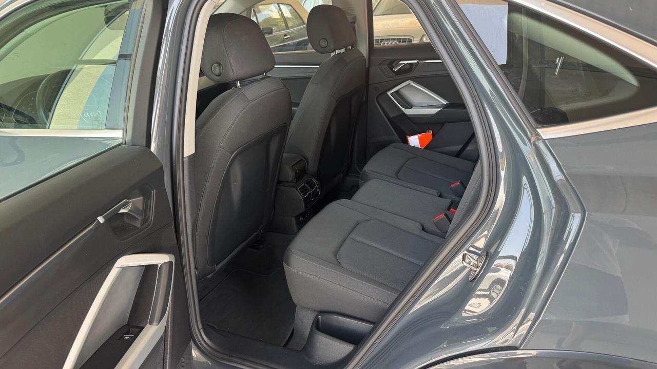 Audi Q3 SPB 35 TDI S tronic Business Plus