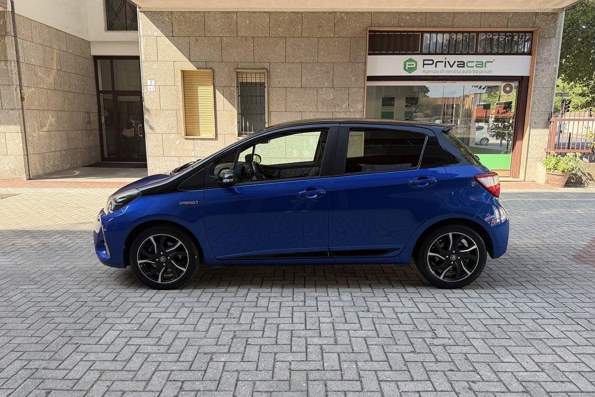 TOYOTA Yaris 1.5 Hybrid 5 porte Trend "Blue Edition"