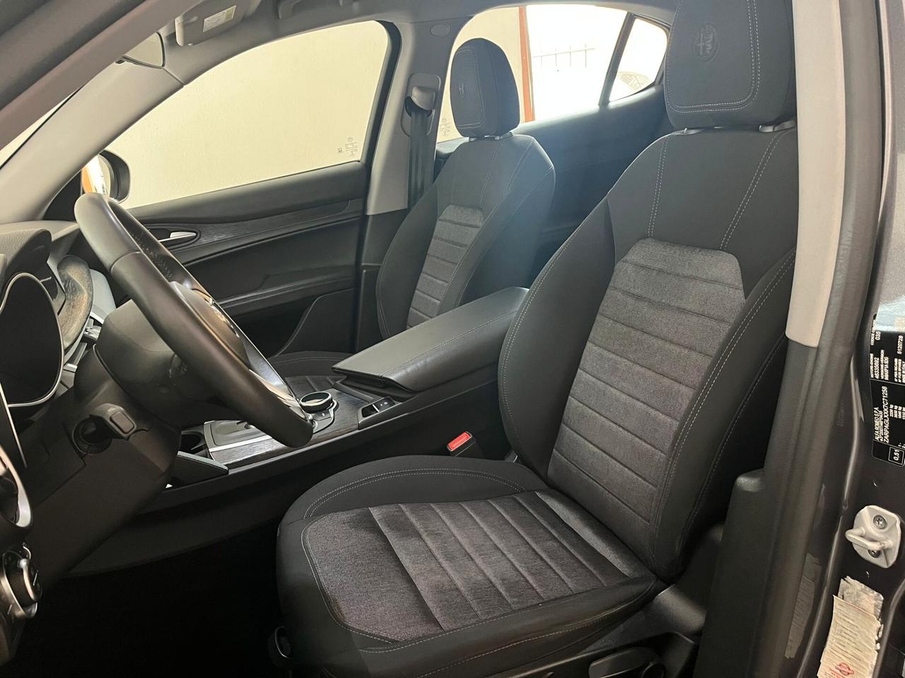 Alfa Romeo Stelvio 2.2 160 CV AT8 RWD Sport-Tech