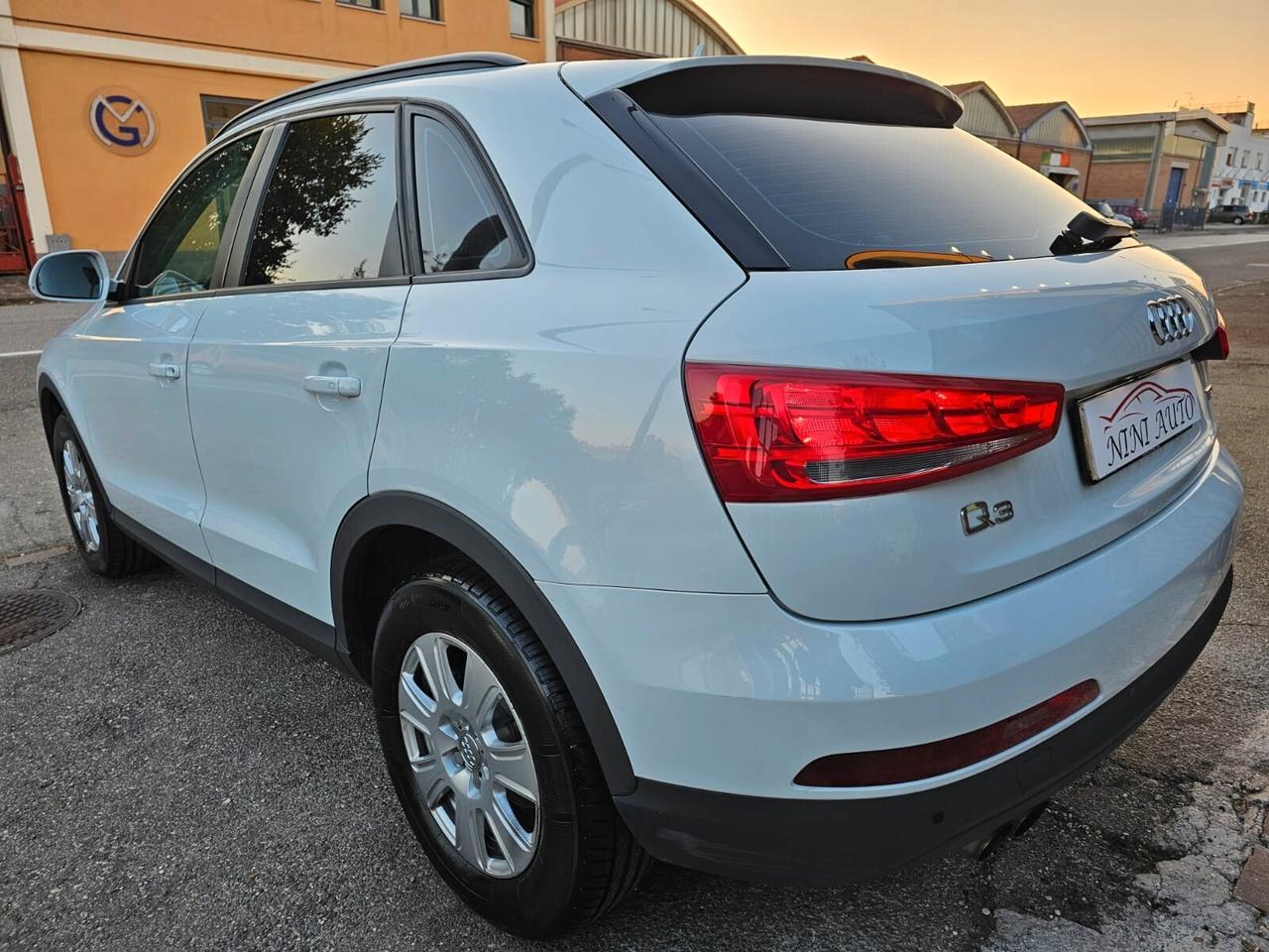 Audi Q3 2.0 TDI 140cv Business*Navi*Pdc*Unipro*Euro5