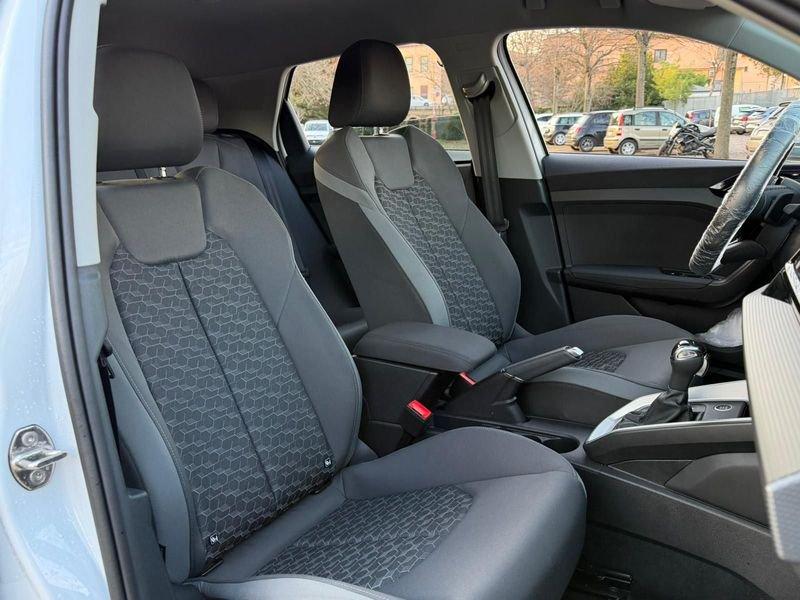 Audi A1 A1 Sportback 30 116cv s-tronic SLINE led multicolor Bianco bicolore