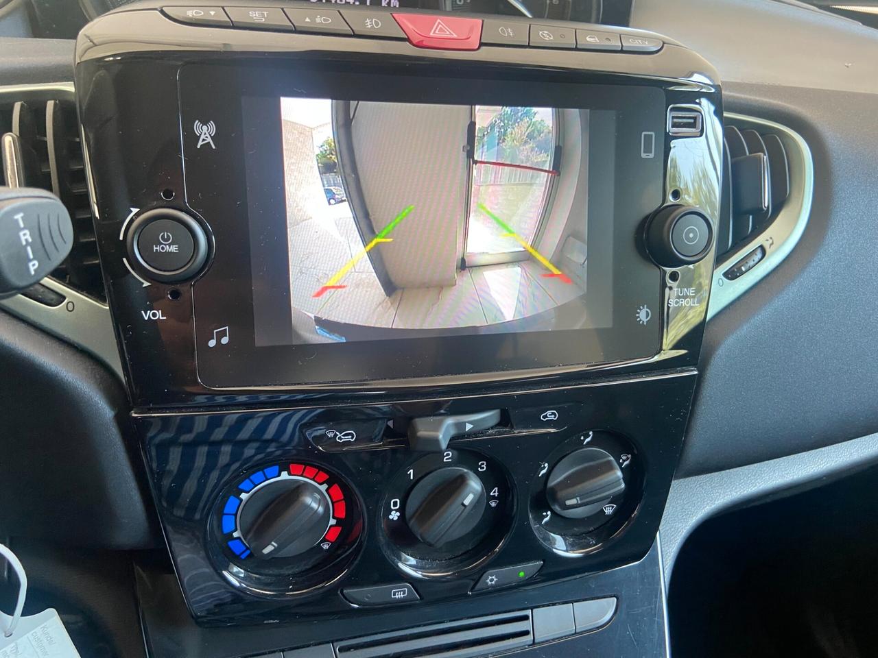 Lancia Ypsilon 1.0 FireFly 5 porte S&S Hybrid UnYca