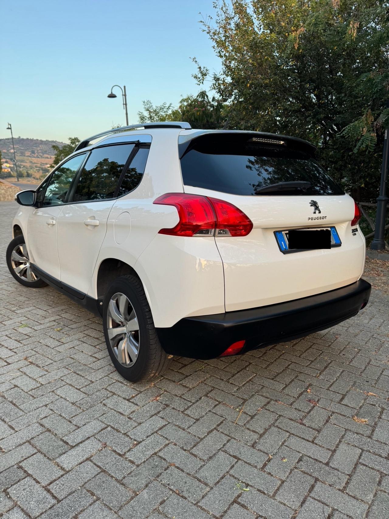 Peugeot 2008 1.6 e-HDi 92Cv Urban Cross 2014