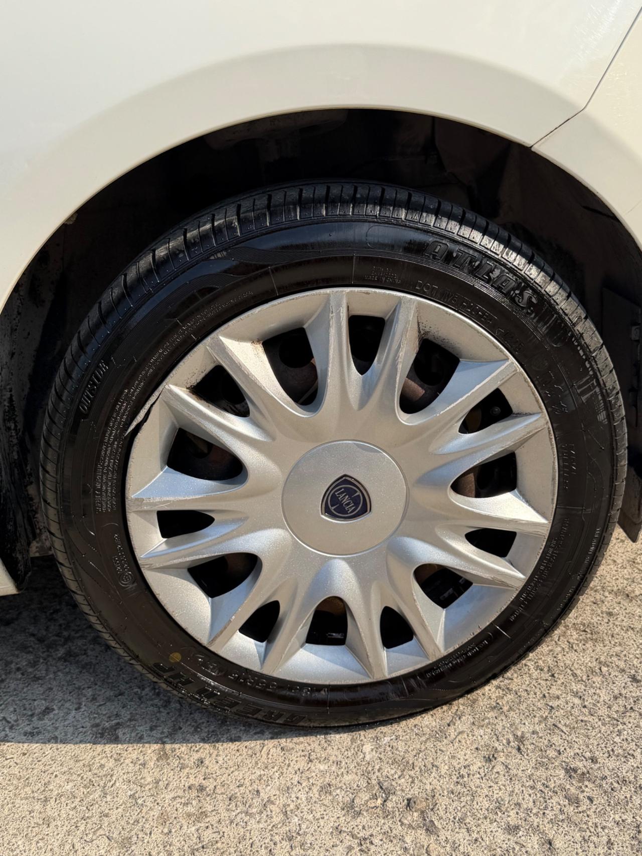 Lancia Ypsilon 1.3 MJT 16V 95 CV 5 porte S&S Gold