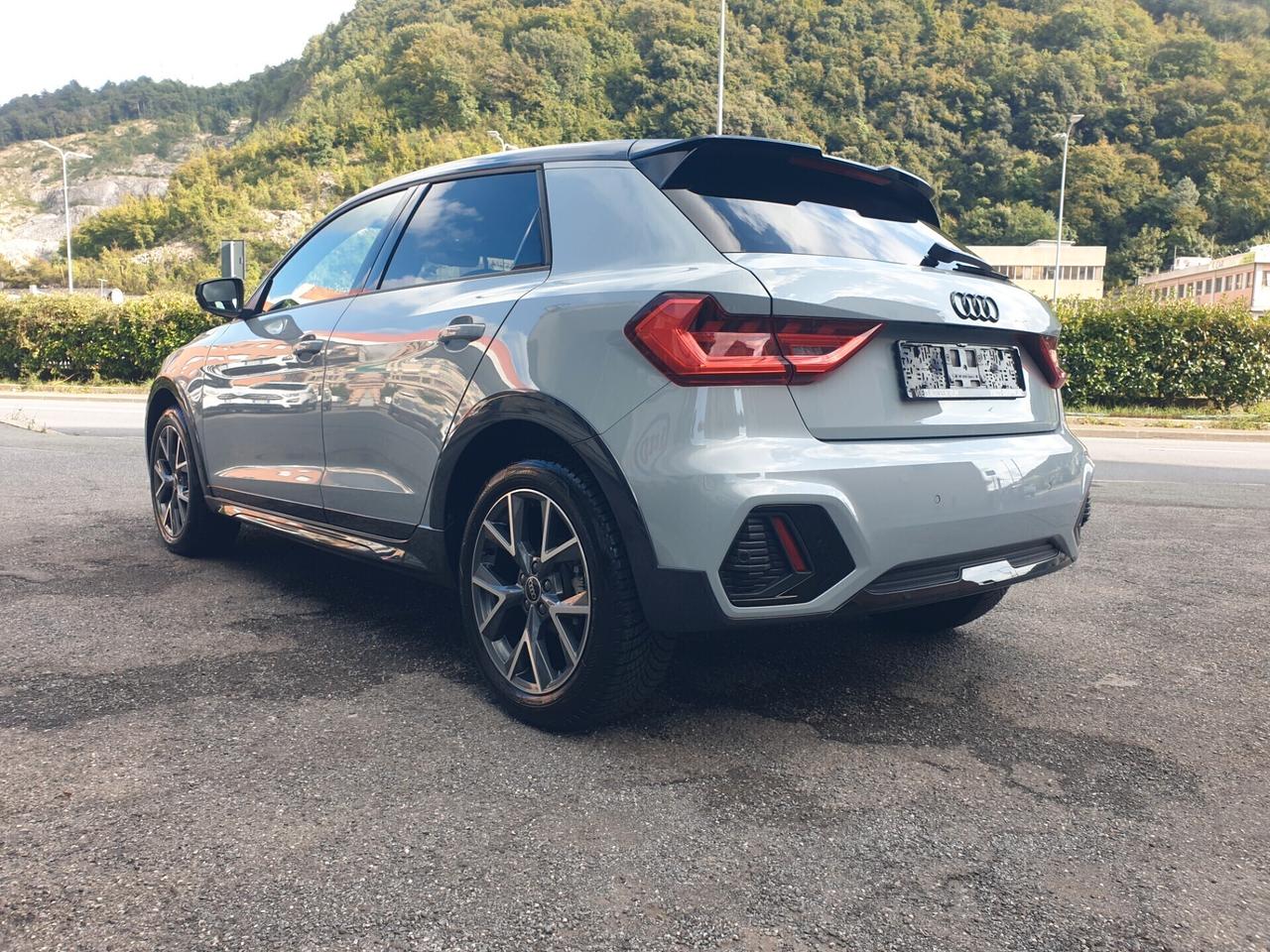 Audi A1 allstreet 30 1.0 TFSI S tronic bicolor