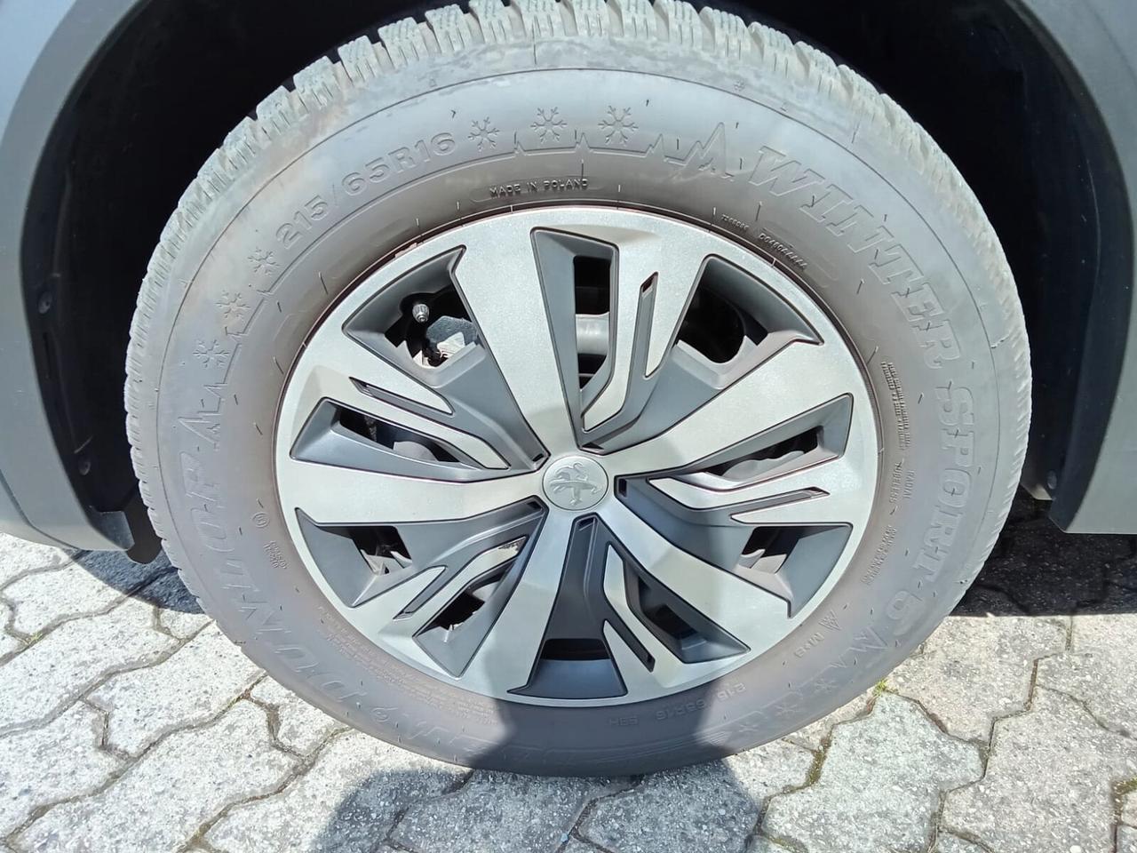 Peugeot 2008 PureTech 100 S&S Active Pack