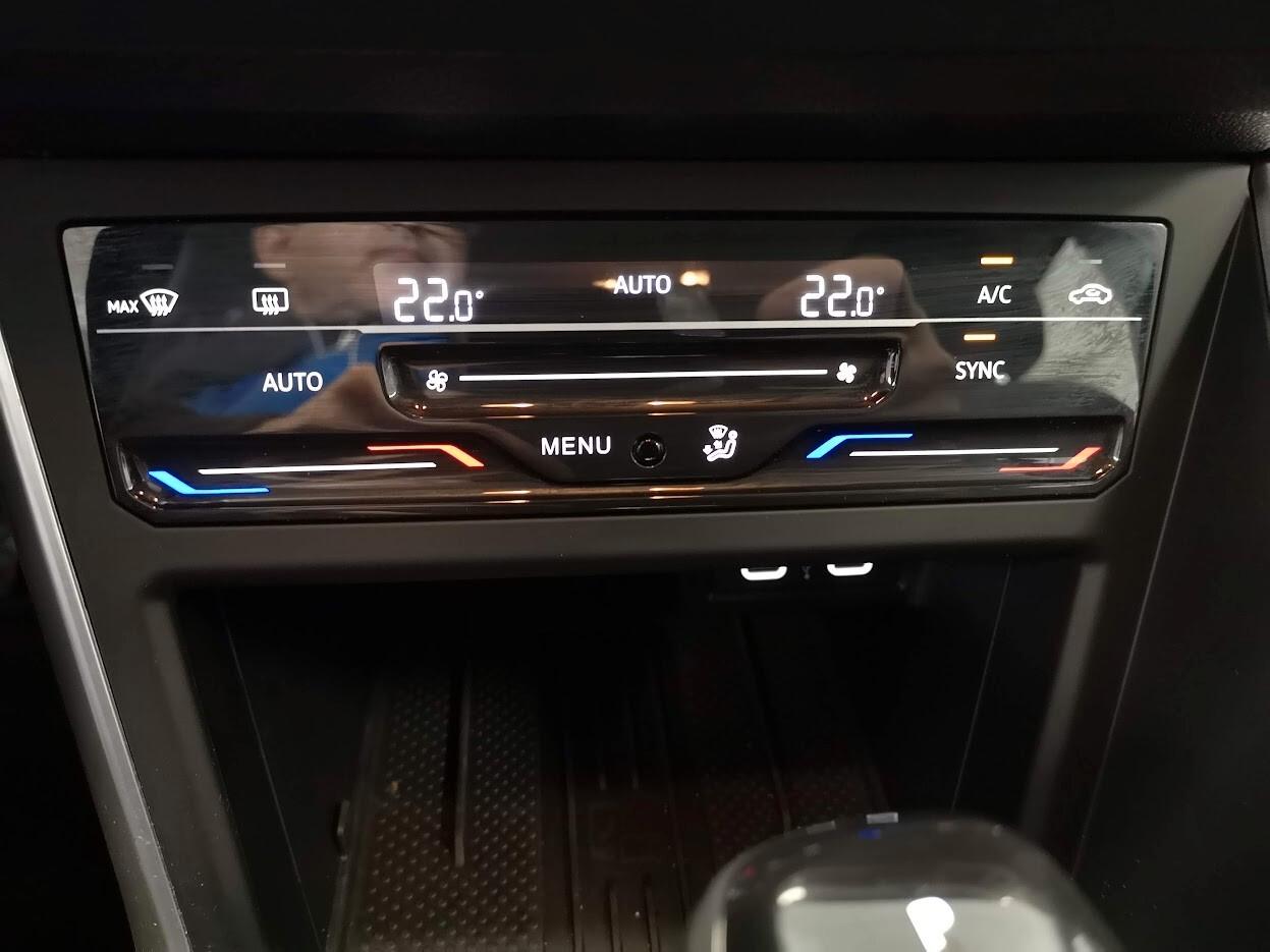 Volkswagen Polo 1.0 TSI 95 CV cambio DSG 7 marce