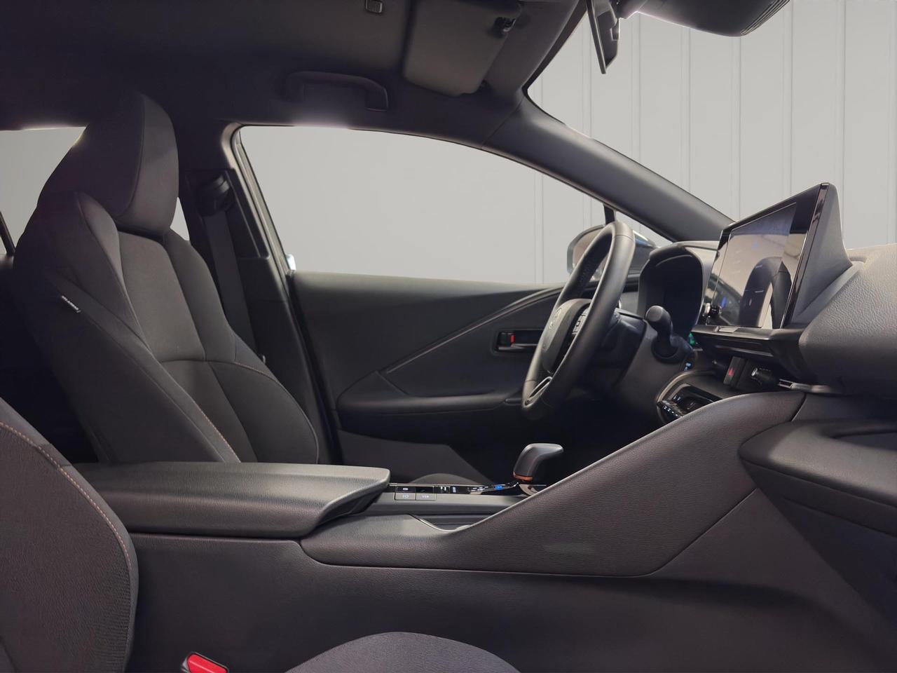 Toyota C-HR 2.0 phev Trend eco fwd e-cvt