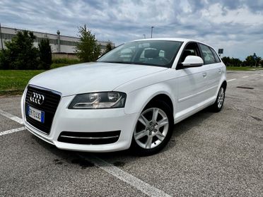 Audi A3 SPB 1.6 TDI 105 CV CR Ambition