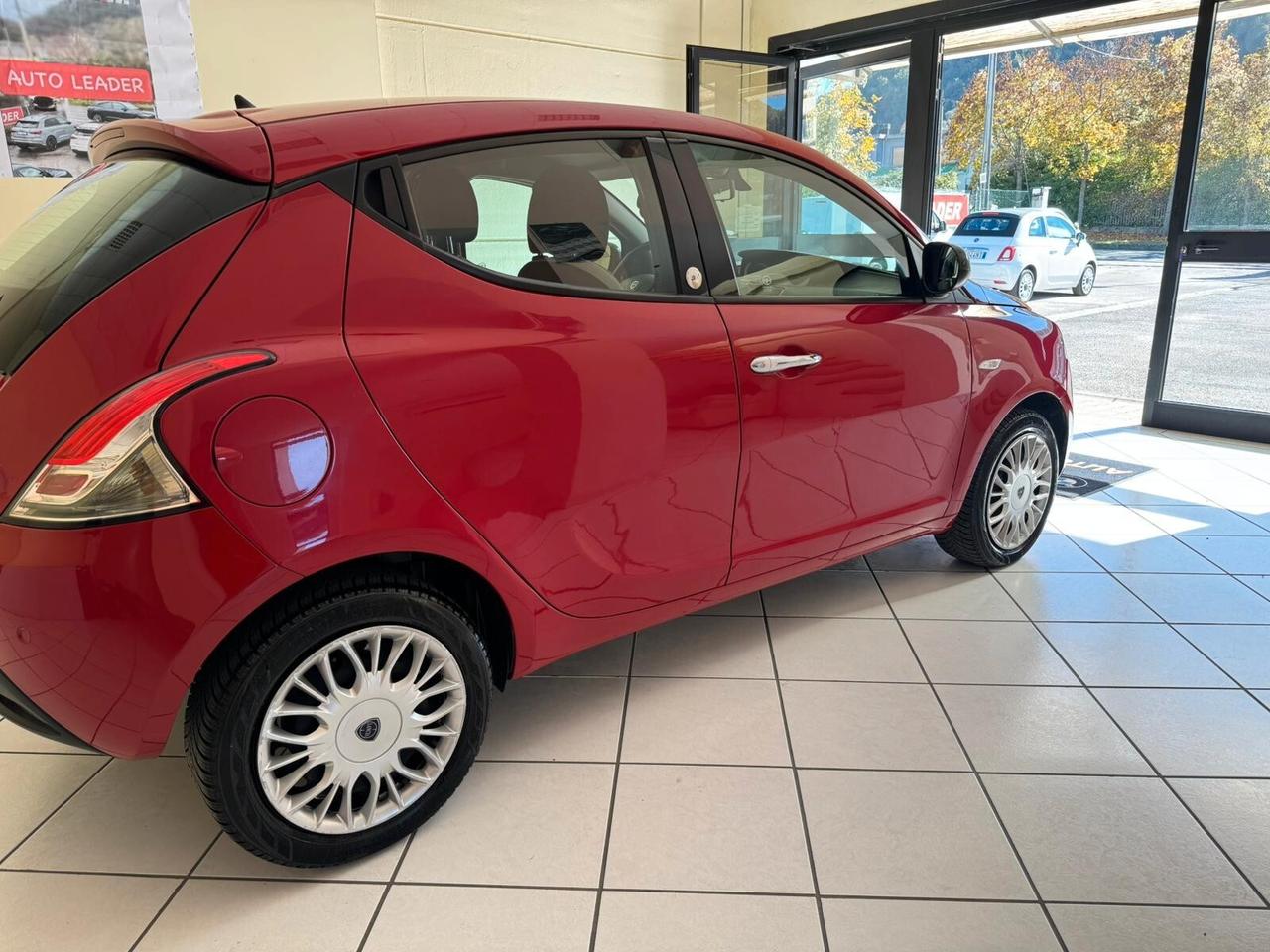 Lancia Ypsilon 1.2 69 CV 5 porte GPL Ecochic Gold