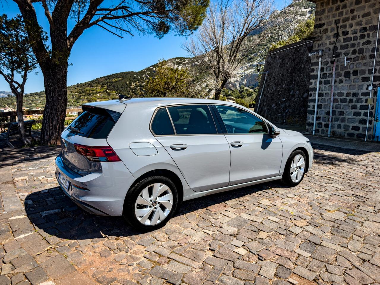 Volkswagen Golf 8 2.0 TDI EVO DSG SCR Life - 2021