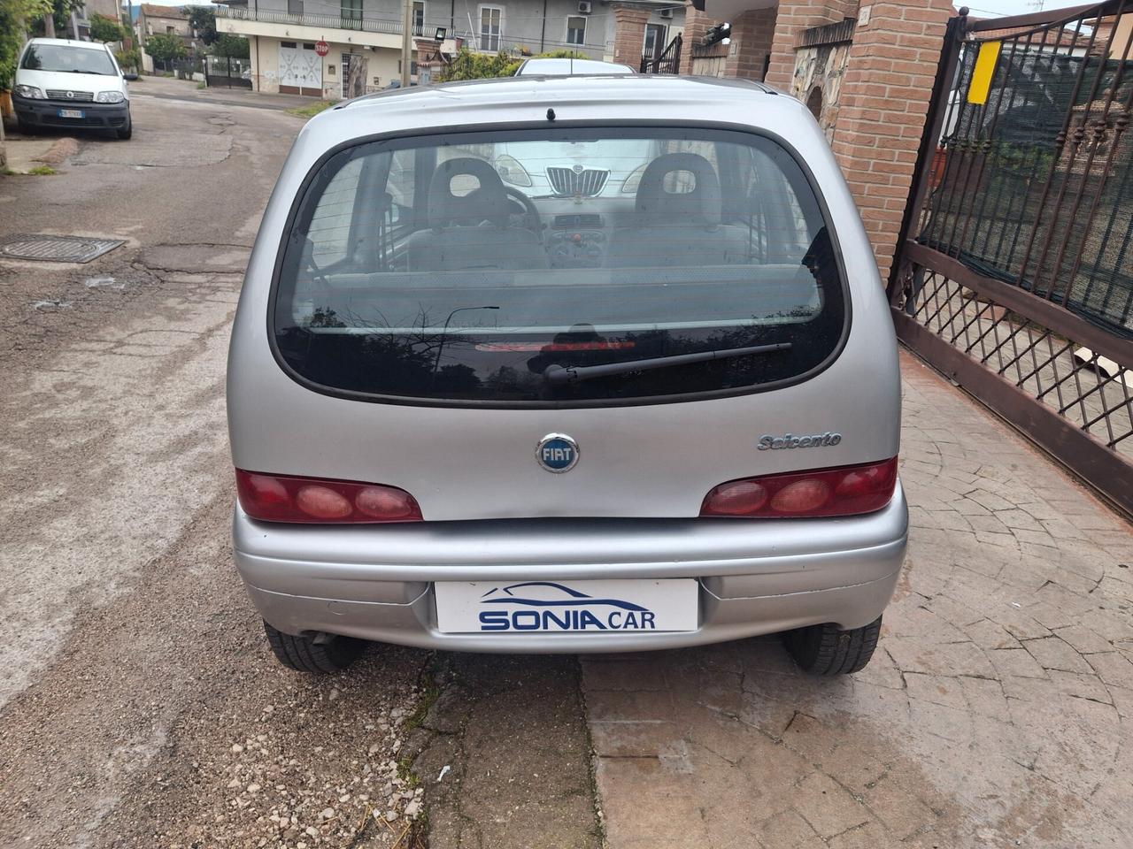 Fiat 600 1.1 Class idroguida e aria condizionata neopatentati