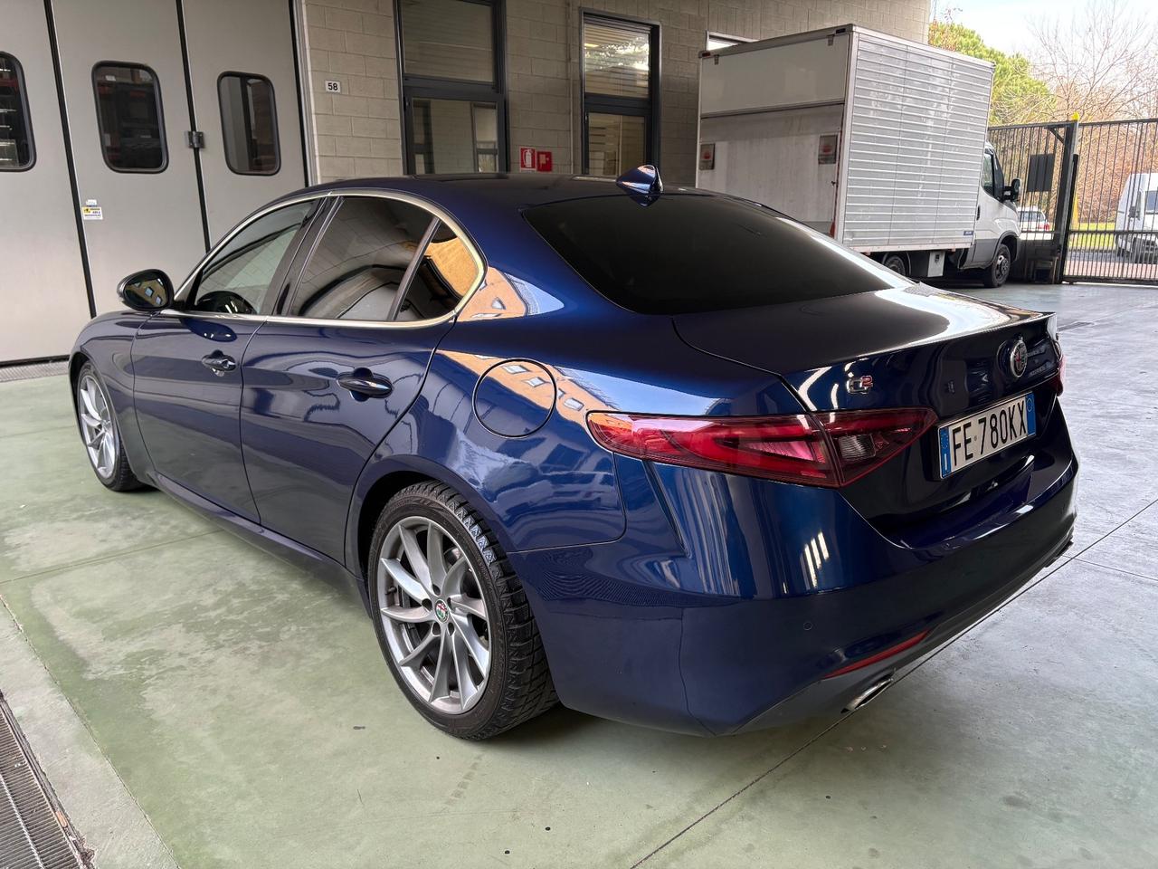 Alfa Romeo Giulia 2.2 Q2 Turbodiesel 180 CV AT8 Business Sport Launch Ed.