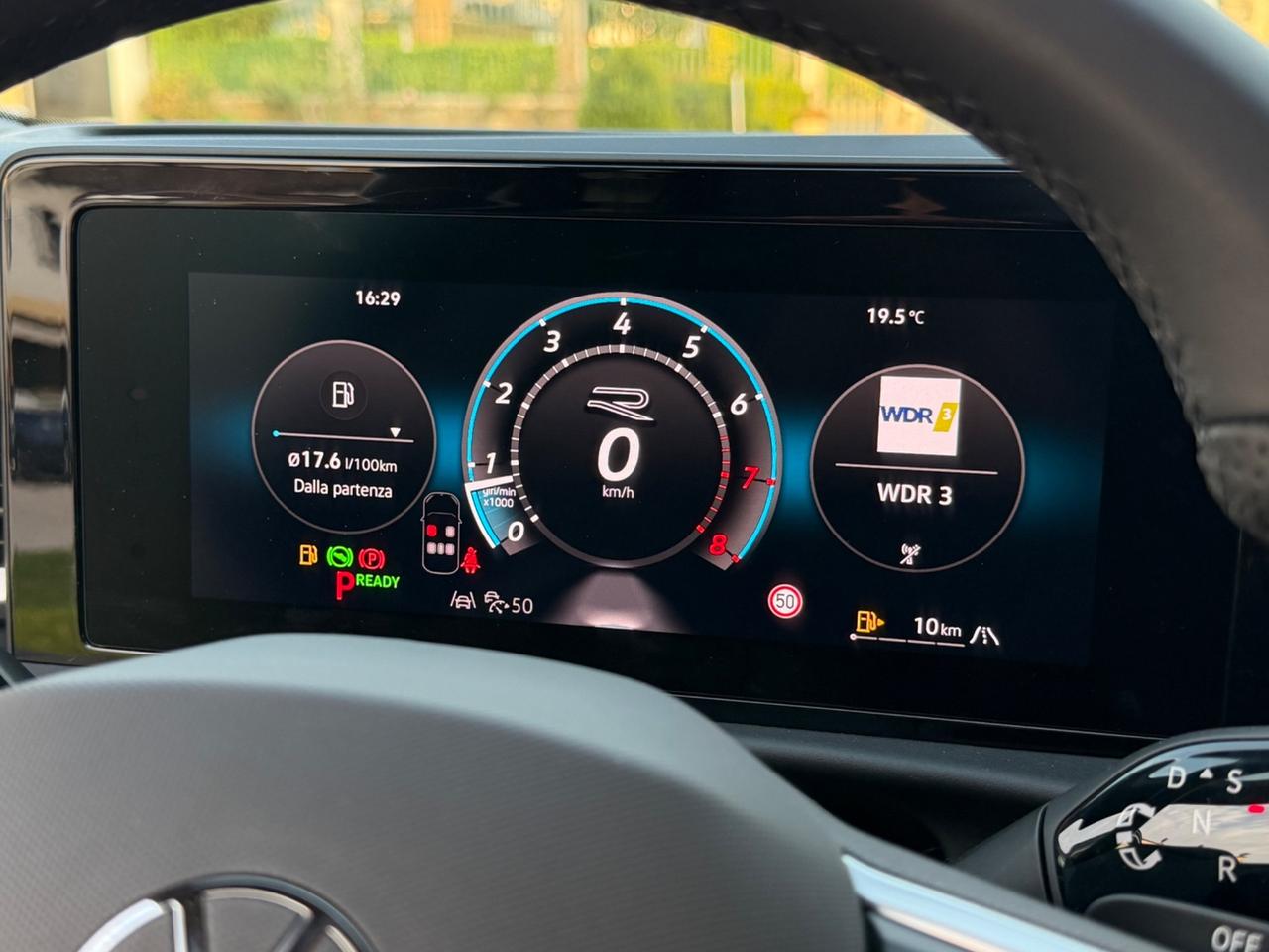 Volkswagen T-Roc 1.5 eTSI ACT 150 CV DSG R-Line