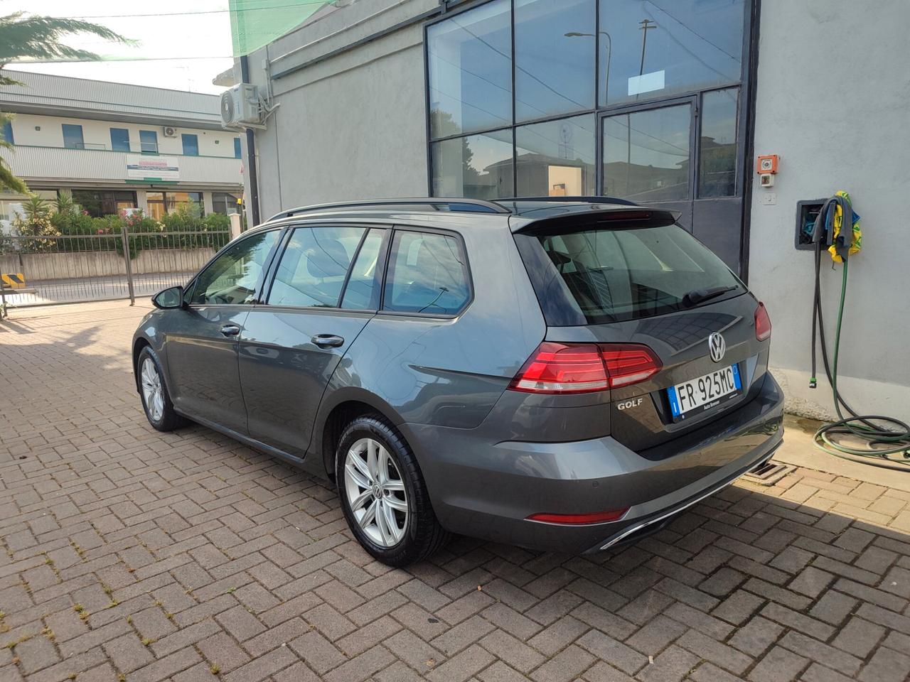 Volkswagen Golf Variant 1.6 TDI 115 CV 5p. Business BlueMotion Technology