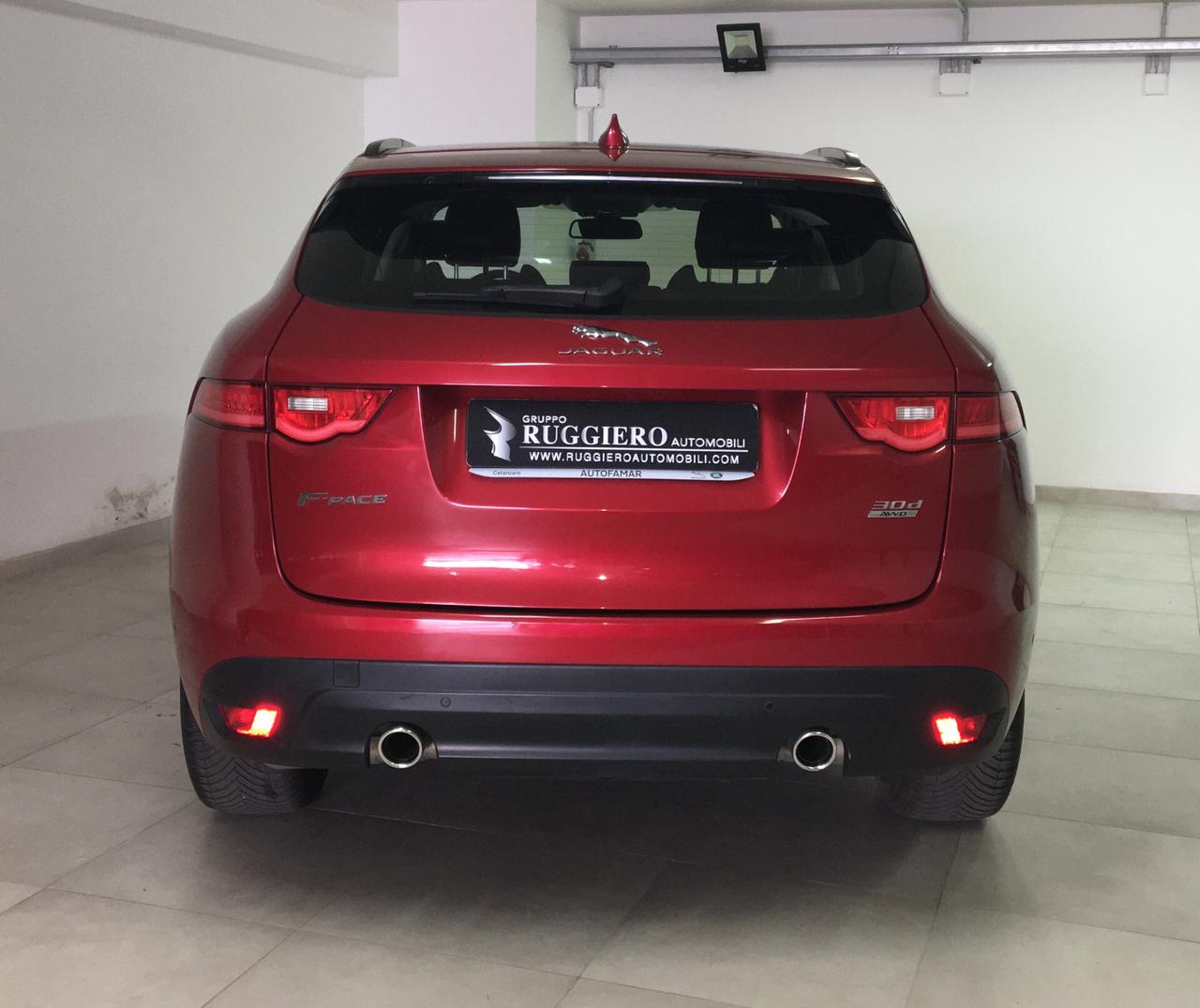 Jaguar F-Pace 3.0 D V6 300 CV AWD aut. R-Sport