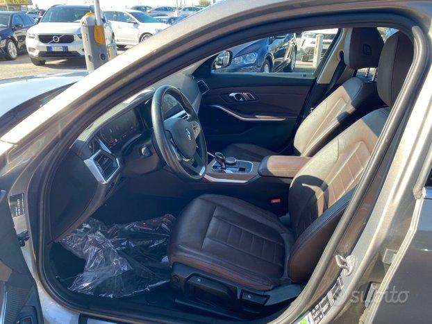 BMW 320 d xDrive Touring Luxury