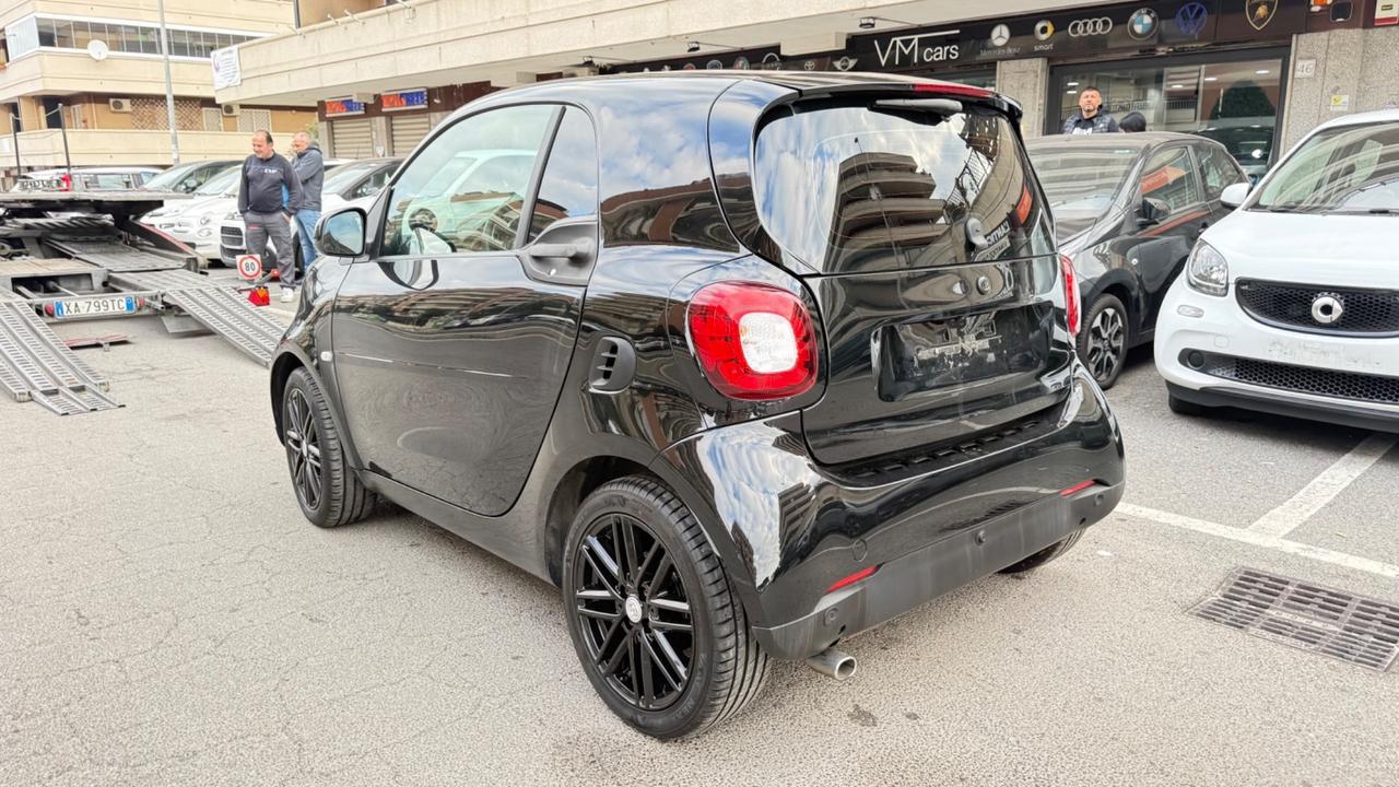 Smart ForTwo 90 0.9 Turbo twinamic Prime LED NAVI JBL KAMERA RADAR PACK BRABUS PANORAMA PDC