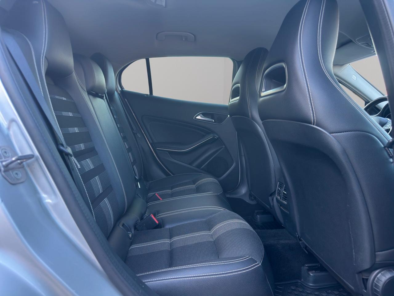 Mercedes-benz GLA 180 d Automatic Premium