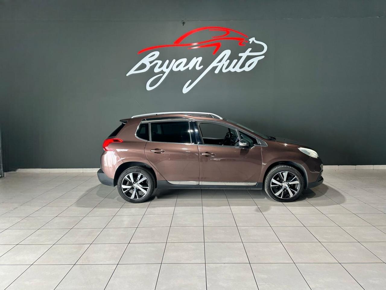 Peugeot 2008 1.6 e-HDi 115 CV Féline