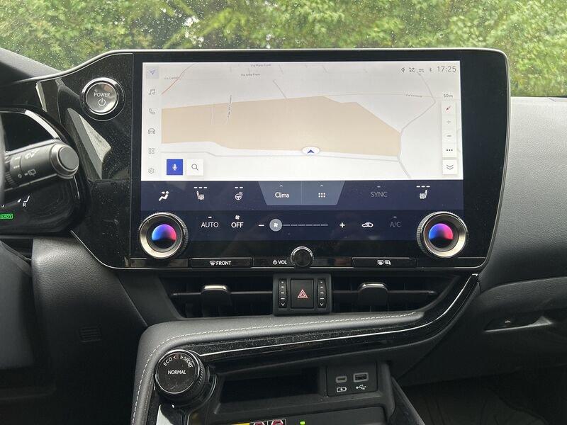 Lexus NX NX Plug-in 4WD Premium