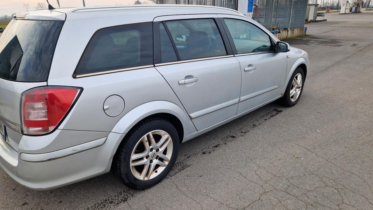 Opel Astra 1.6 16V VVT Station Wagon Cosmo