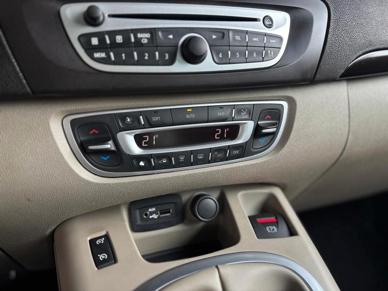 Renault Scenic X-Mod 2.0 dci Luxe 160cv