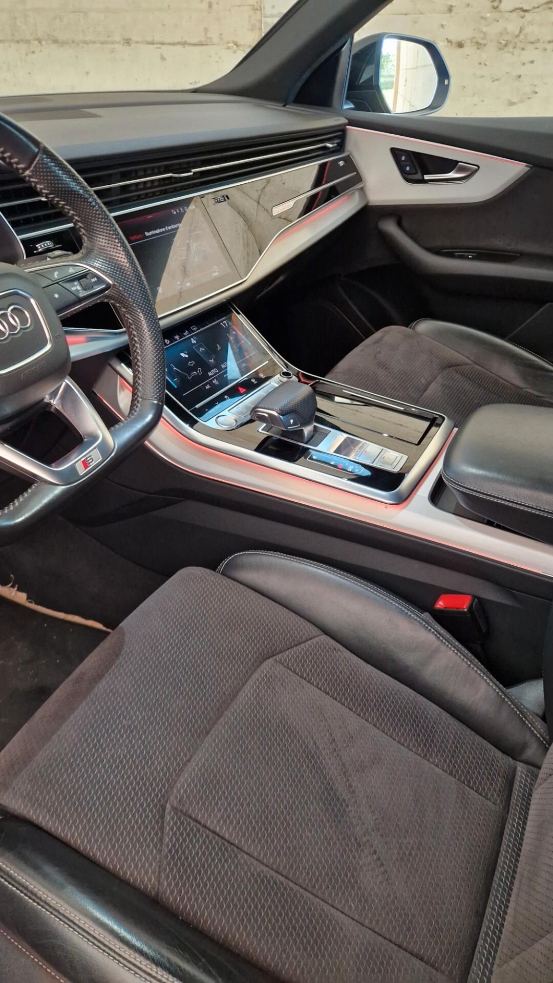 Audi Q8 50 TDI 286 CV quattro tiptronic