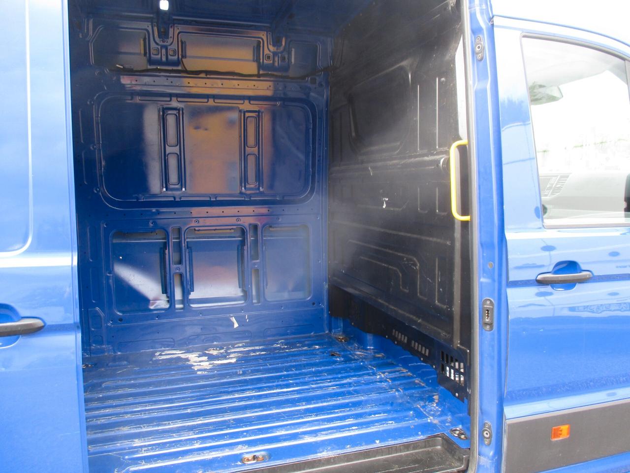 Volkswagen CRAFTER 20 TDI 140 CV PASSO MEDIO TETTO ALTO