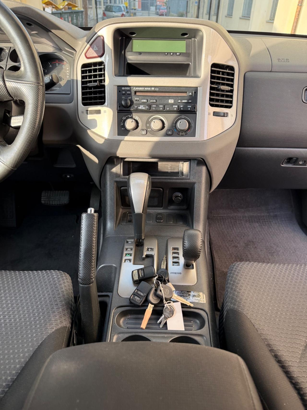 Mitsubishi Pajero Dakar 3.2 16V DI-D 3p. aut. Inv. Tecno