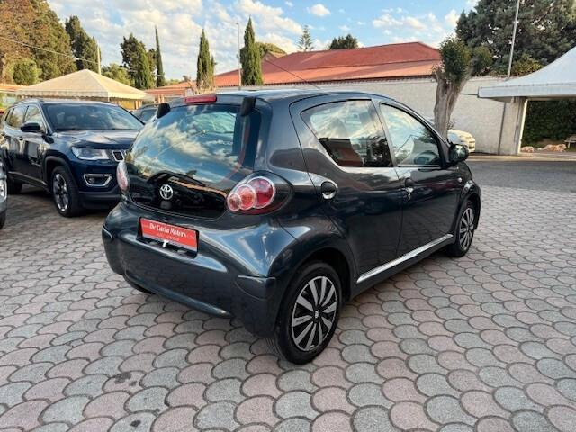 Toyota Aygo 1.0 VVT-i 68CV 5 porte Active - 2013