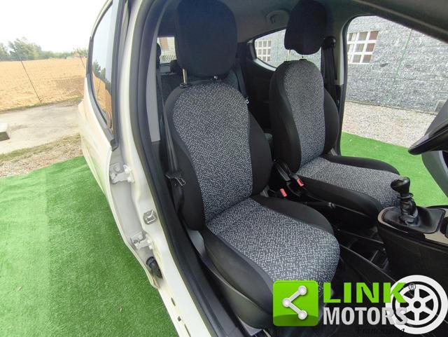 LANCIA Ypsilon HYBRID