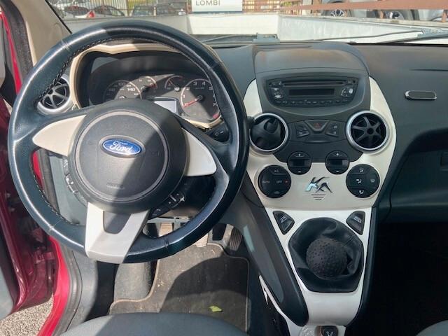 Ford Ka 1.2 8V 69CV Titanium