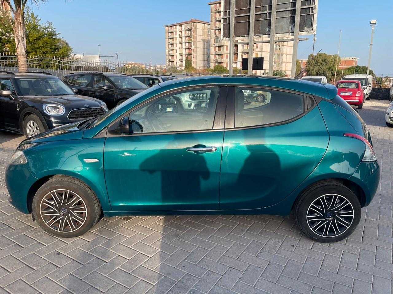Lancia Ypsilon 1.3 MJT 95 CV S&S Platinum