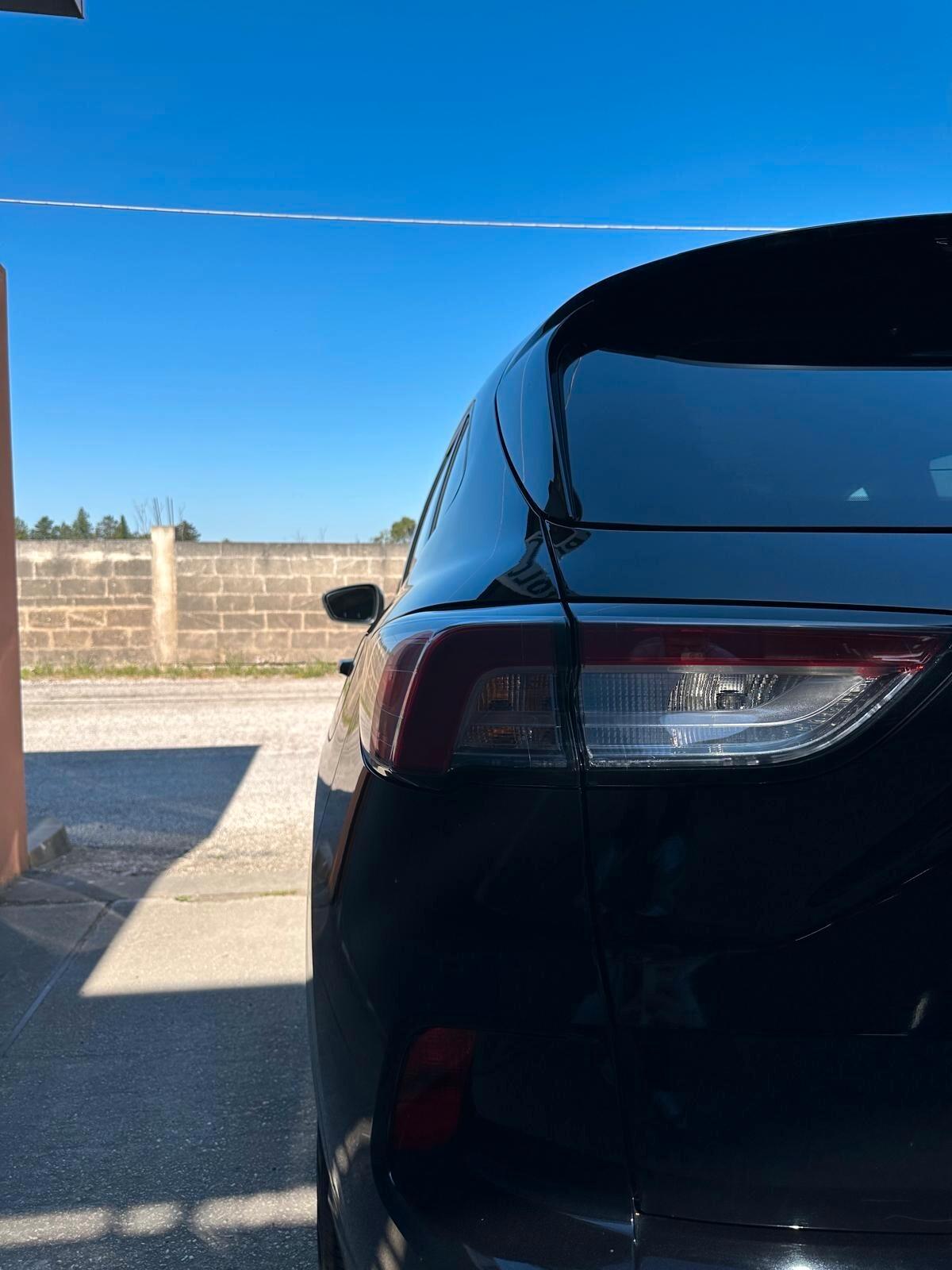 Ford Kuga 2.5 Full Hybrid 190 ST-Line X