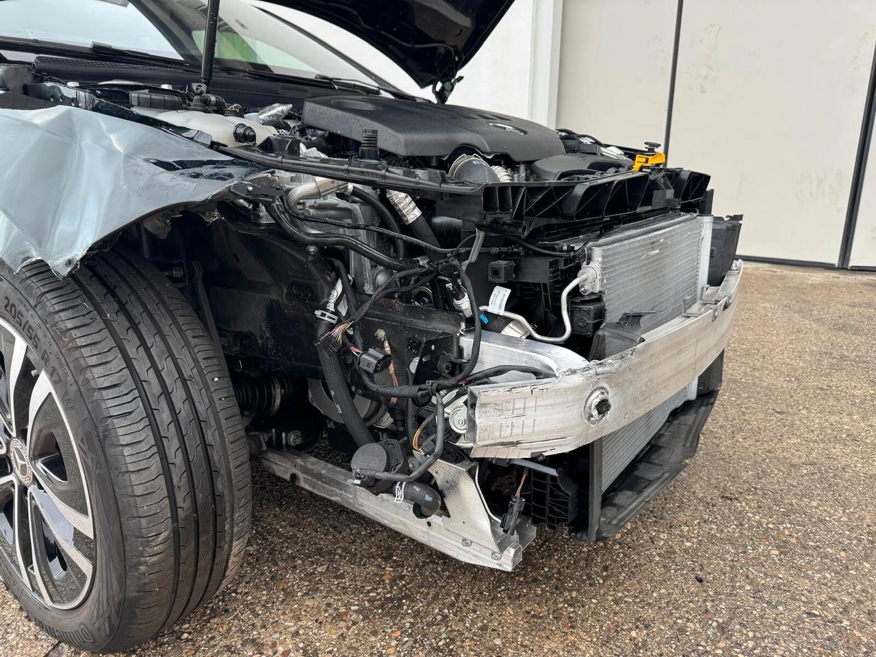 Mercedes-Benz A 180 d Business auto INCIDENTATA