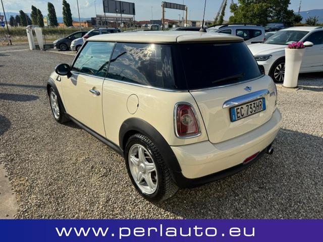 MINI Cooper D 1.6 16V Cooper D 50 Mayfair