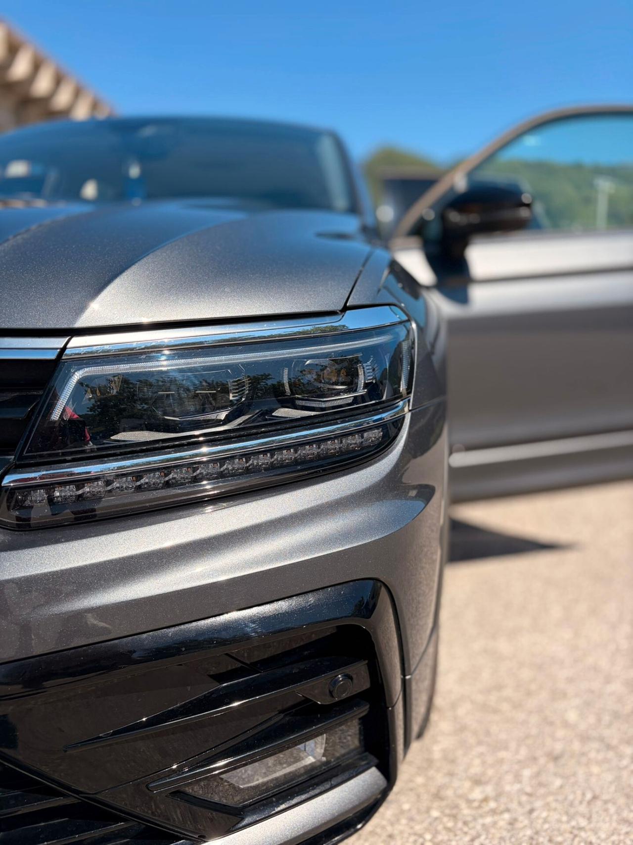 Volkswagen Tiguan 2.0 TDI R-line 4Motion - 150.000 KM -