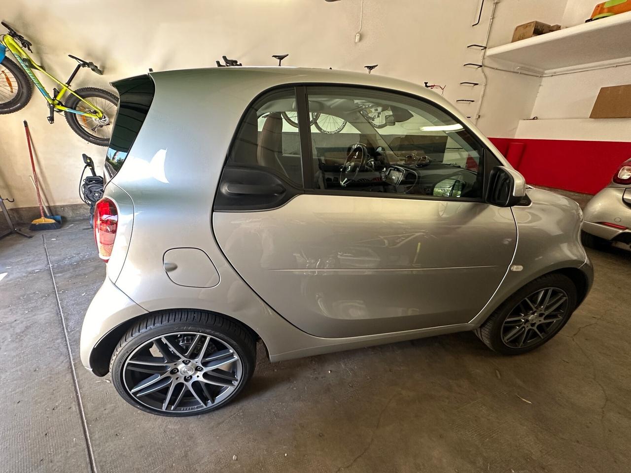 Smart ForTwo BRABUS 0.9 Turbo twinamic Xclusive