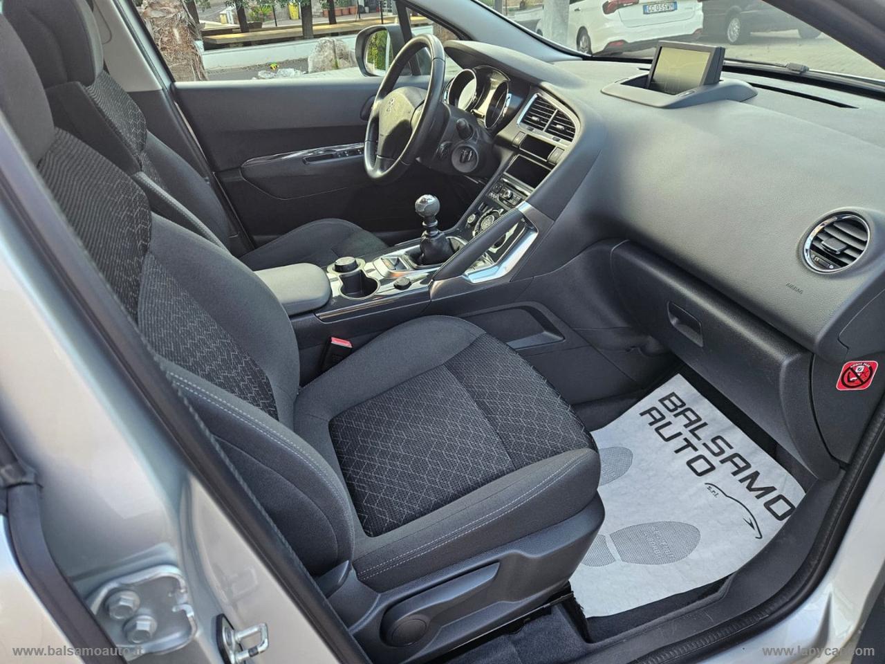 PEUGEOT 3008 BlueHDi 120 S&S Allure