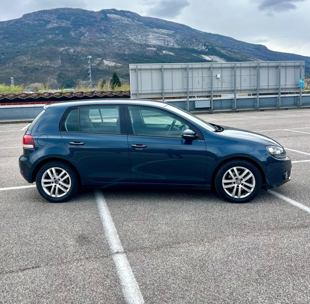 Volkswagen Golf 6 serie 2.0 TDI 140CV 5p. Highline