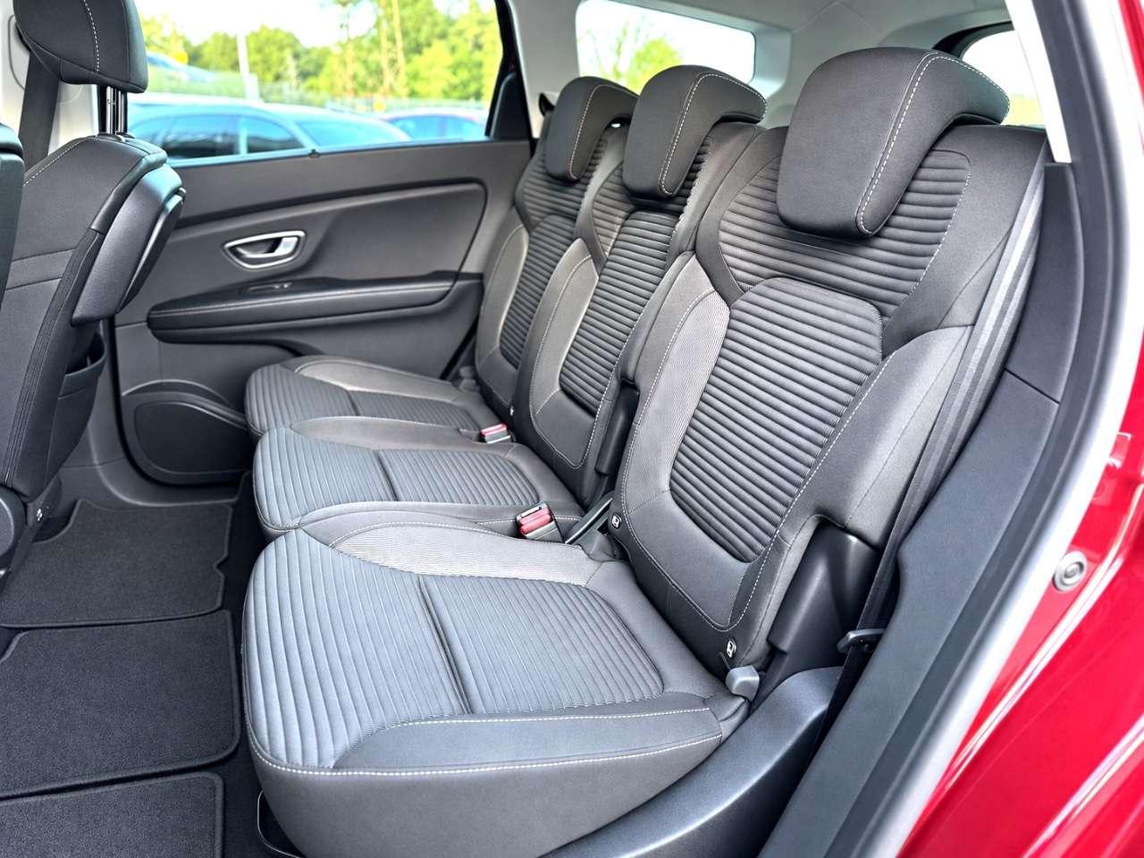 Renault Grand Scenic 1.7 dCi 120 EDC E6 - 2021