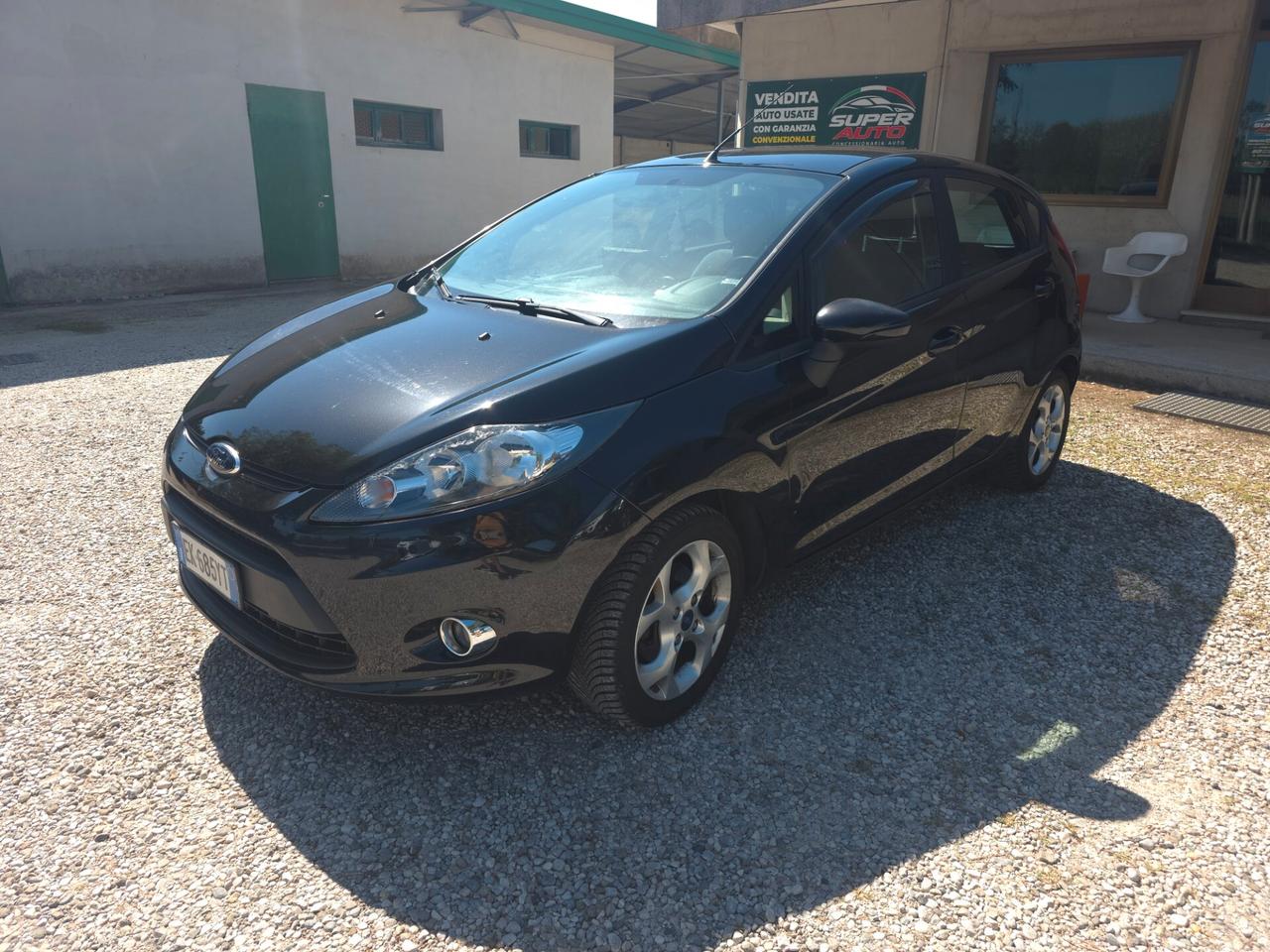Ford Fiesta 1.4 TDCi 70CV 5 porte Titanium