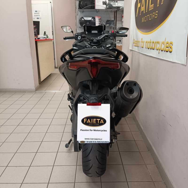 Yamaha T-Max 560 Tech Max - 2025