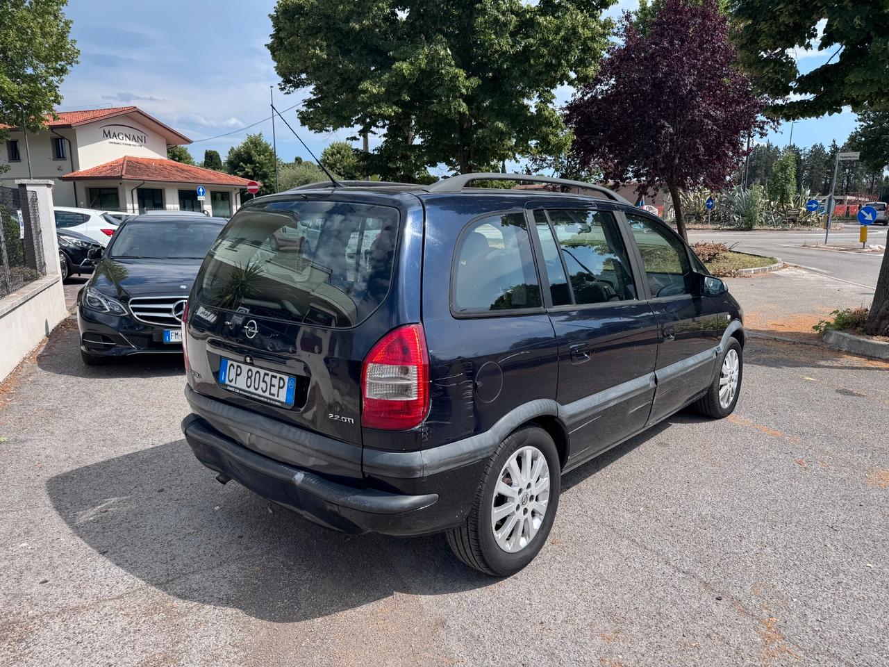 Opel Zafira 2.2 16V DTI cat Elegance