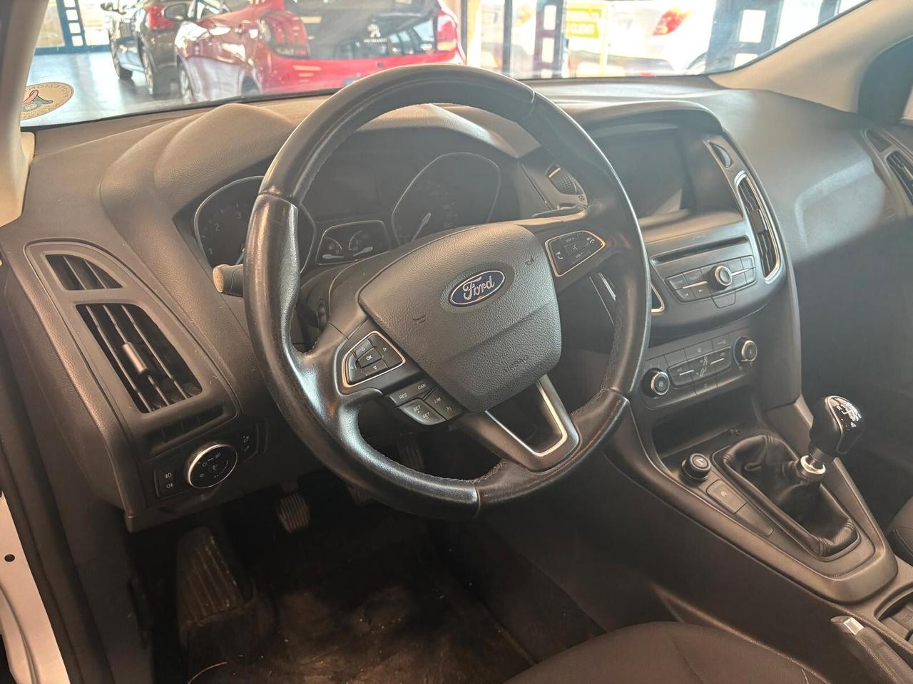 FORD FOCUS ANNO 2018 DS 1.5 ADATTA NEOPATENTATI KM 121 mila